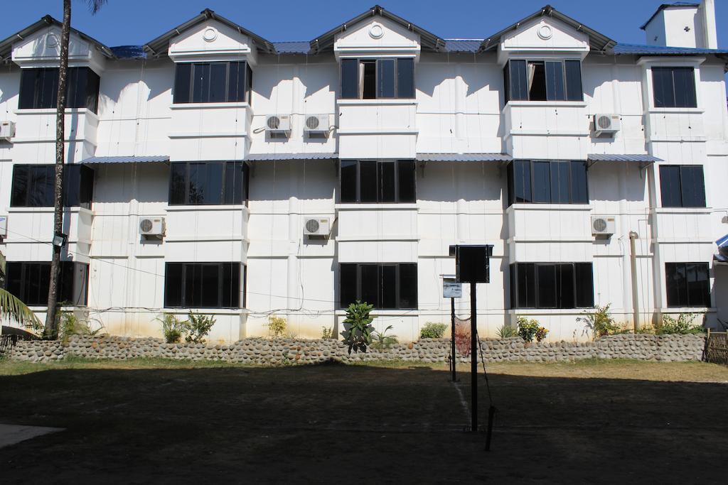 Hotel Dibrugarh Club House Extérieur photo